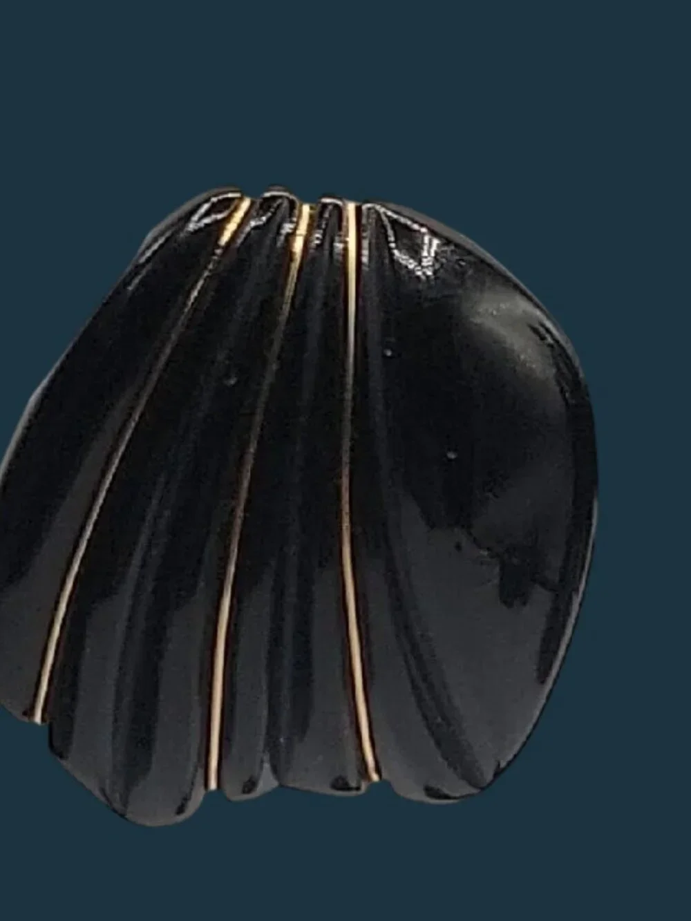 Vtg Crown Trifari Art Deco Style Shell Clip On Earrings Black Gold Tone Wire